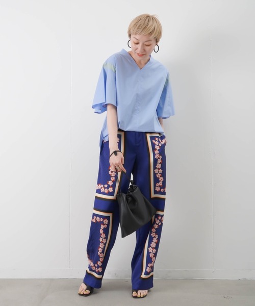 LUCA/LADY LUCK LUCA（ルカ/レディラックルカ）の「LC/LLL　タイプライターコンビVネックプルオーバー（シャツ/ブラウス・レディース・サックスブルー/アイボリー/ブラック・FREE）」の12枚目の写真