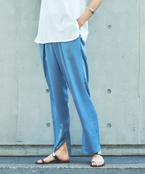 abahouse mavie(アバハウスマヴィ)の「サテンタックパンツ(その他パンツ・レディース・ベージュ/ブラック/グレイッシュブルー・38/36)」の3枚目の写真