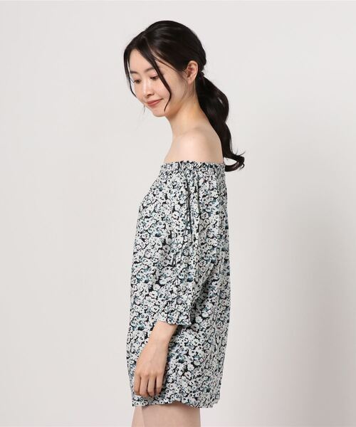 VOLCOM（ボルコム）の「KABLOOM ROMPER（サロペット/オーバーオール・レディース・ブラック×ホワイト・SMALL/X-SMALL）」の2枚目の写真