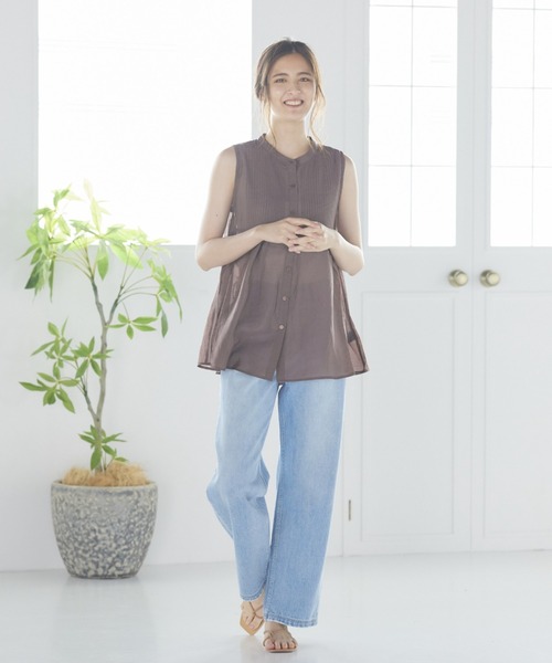 LIPSTAR（リップスター）の「【WEB別注カラーあり】シアーピンタックノースリーブブラウス（シャツ/ブラウス・レディース・オレンジ/ブラウン/オフホワイト/グリーン・M）」の15枚目の写真