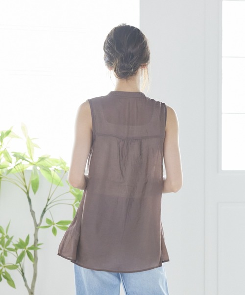 LIPSTAR（リップスター）の「【WEB別注カラーあり】シアーピンタックノースリーブブラウス（シャツ/ブラウス・レディース・オレンジ/ブラウン/オフホワイト/グリーン・M）」の19枚目の写真