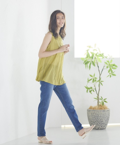 LIPSTAR（リップスター）の「【WEB別注カラーあり】シアーピンタックノースリーブブラウス（シャツ/ブラウス・レディース・オレンジ/ブラウン/オフホワイト/グリーン・M）」の7枚目の写真