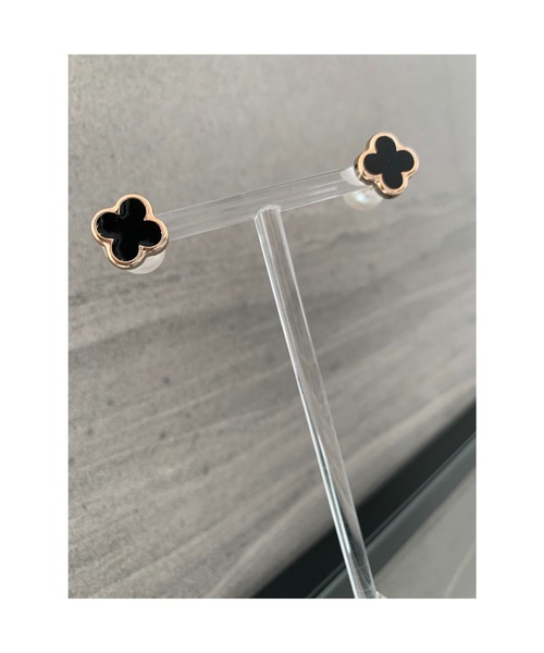 tone(トーン)の「【Mee】2way フラワーピアス × パールキャッチ(MA)(ピアス(両耳用)・レディース・ホワイト/ブラック・FREE)」の12枚目の写真