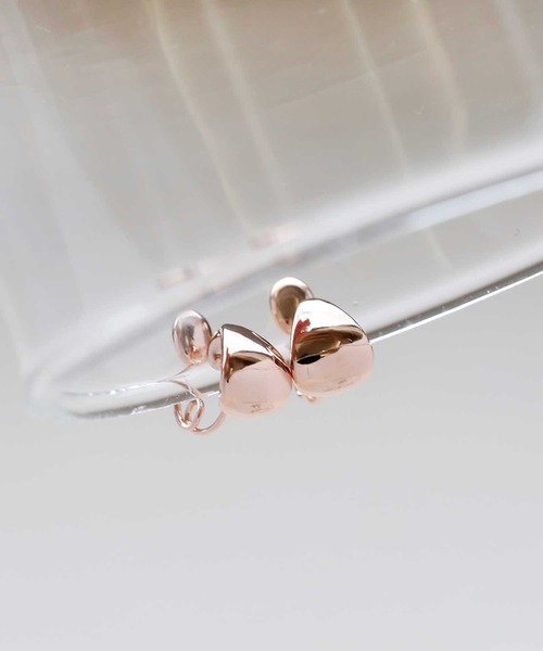 colleca la（コレカラ）の「miniループフィット・フィットドロップイヤリング（イヤリング・レディース・シルバー/ゴールド/ピンクゴールド・ﾌﾘ-）」の3枚目の写真