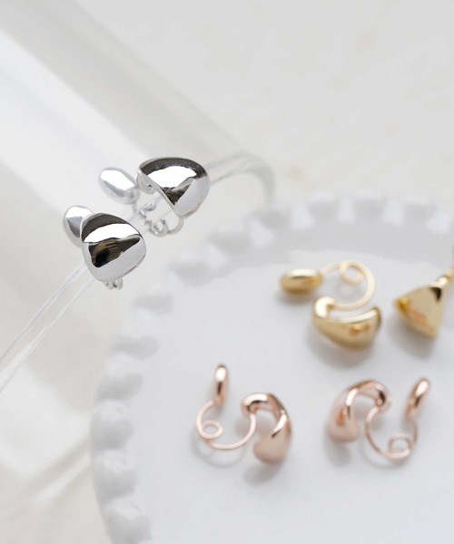 colleca la（コレカラ）の「miniループフィット・フィットドロップイヤリング（イヤリング・レディース・シルバー/ゴールド/ピンクゴールド・ﾌﾘ-）」の4枚目の写真