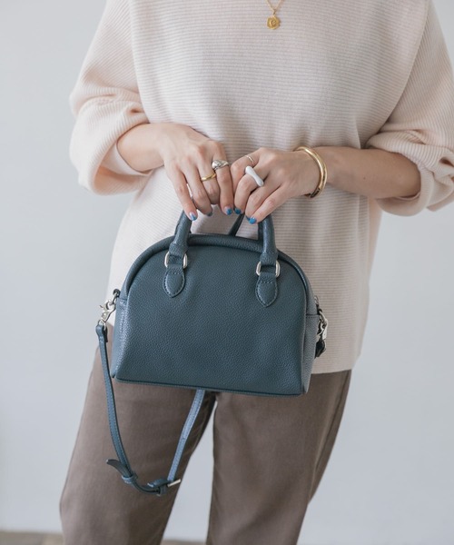 ITEMS URBANRESEARCH(アイテムズ アーバンリサーチ)の「ラウンドボストンバッグ(ボストンバッグ・レディース・ネイビー/ベージュ/ピンク・-)」の4枚目の写真