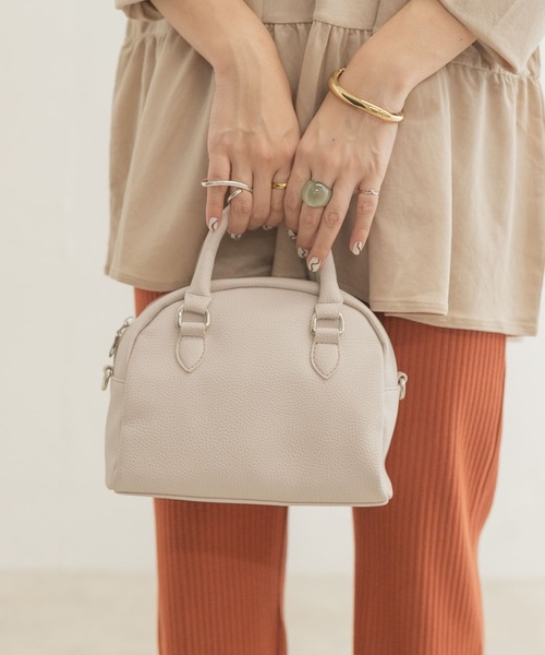 ITEMS URBANRESEARCH(アイテムズ アーバンリサーチ)の「ラウンドボストンバッグ(ボストンバッグ・レディース・ネイビー/ベージュ/ピンク・-)」の8枚目の写真