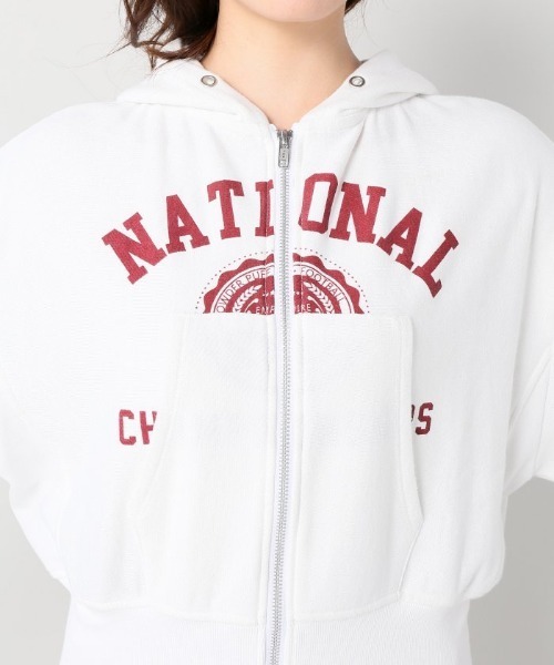 Simplicite(サンプリシテ)の「S センターロゴZIP パーカー(パーカー・レディース・ホワイト/オレンジ系その他・FREE)」の3枚目の写真