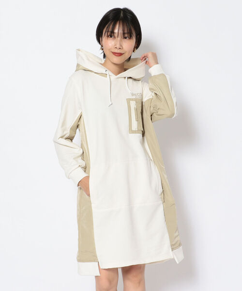 AVIREX（アヴィレックス）の「【AVIREX FLYER'S】フーディーパーカーワンピースドレス/ HOODIE PARKA ONE-PIECE DRESS AF/ アヴィレックス / AVIREX（ワンピース・レディース・ブラック/オフホワイト/オリーブ・MEDIUM/SMALL）」の2枚目の写真