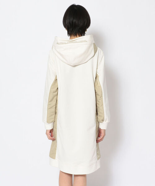 AVIREX（アヴィレックス）の「【AVIREX FLYER'S】フーディーパーカーワンピースドレス/ HOODIE PARKA ONE-PIECE DRESS AF/ アヴィレックス / AVIREX（ワンピース・レディース・ブラック/オフホワイト/オリーブ・MEDIUM/SMALL）」の7枚目の写真