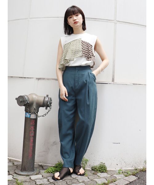 MURUA（ムルーア）の「ラッフルドッキングトップス（Tシャツ/カットソー・レディース・ホワイト/グレー・FREE）」の4枚目の写真