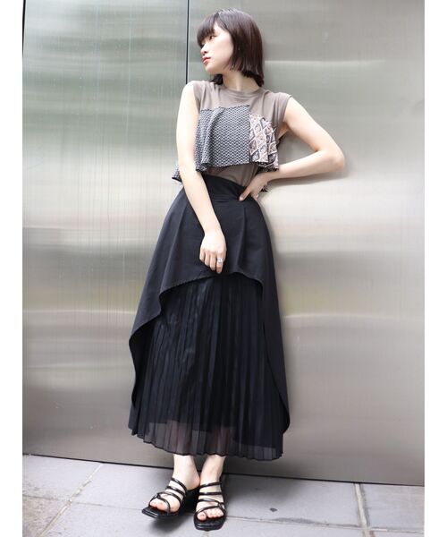 MURUA（ムルーア）の「ラッフルドッキングトップス（Tシャツ/カットソー・レディース・ホワイト/グレー・FREE）」の3枚目の写真