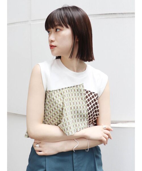 MURUA（ムルーア）の「ラッフルドッキングトップス（Tシャツ/カットソー・レディース・ホワイト/グレー・FREE）」の10枚目の写真