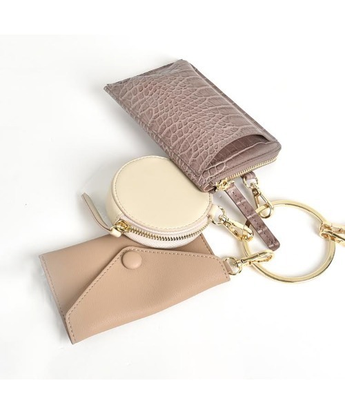 MONICA（モニカ）の「カードケースポーチ3連マルチチェーンショルダーバッグ（ショルダーバッグ・レディース・ブラック/キャメル/グレイッシュベージュ・FREE）」の5枚目の写真