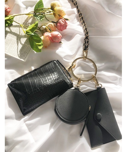 MONICA（モニカ）の「カードケースポーチ3連マルチチェーンショルダーバッグ（ショルダーバッグ・レディース・ブラック/キャメル/グレイッシュベージュ・FREE）」の9枚目の写真