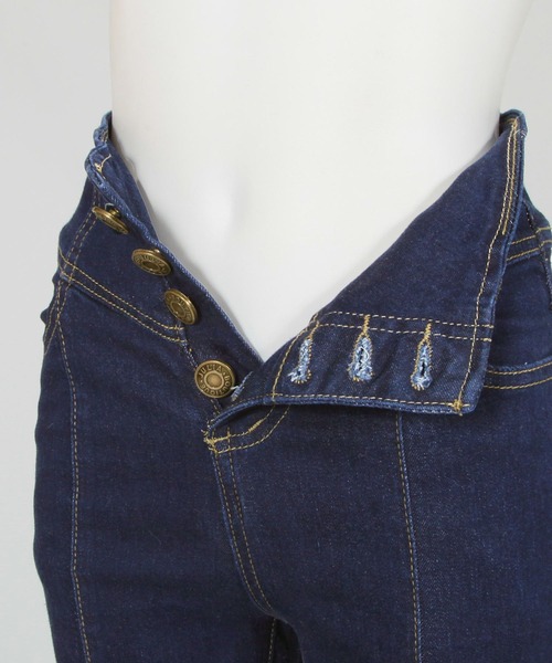 Julia Boutique（ジュリアブティック）の「4連ボタンセンターシームフレアデニムパンツ/21563（デニムパンツ・レディース・ブラック/ネイビー/ブルー・3L/L/LL/S/M）」の5枚目の写真