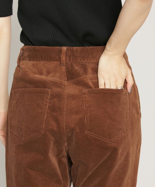 NANO universe（ナノユニバース）の「【WEB限定】コーデュロイテーパードパンツ（その他パンツ・レディース・ダークブラウン/キャメル/アイボリー・マルチサイズ）」の7枚目の写真