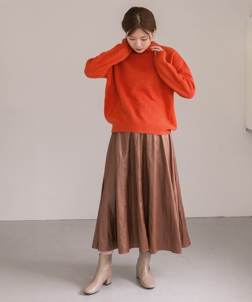 URBAN RESEARCH ROSSO WOMEN(アーバンリサーチ ロッソ)の「エアリーニットハイネックプルオーバー(ニット/セーター・レディース・ブラック/オレンジ/アイボリー・FREE)」の7枚目の写真