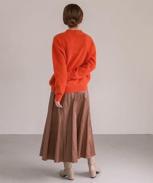 URBAN RESEARCH ROSSO WOMEN(アーバンリサーチ ロッソ)の「エアリーニットハイネックプルオーバー(ニット/セーター・レディース・ブラック/オレンジ/アイボリー・FREE)」の9枚目の写真