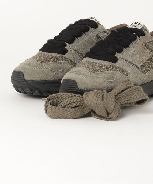 Nigel Cabourn（ナイジェルケーボン）の「Nigel Cabourn x Maison MIHARA YASUHIRO (ナイジェルケーボン×メゾン ミハラ ヤスヒロ)　RUNNING TRAINER-MILITARY /ランニングトレーナー - ミリタリー/ WOMEN'S（スニーカー・レディース・オリーブ・38/37）」の3枚目の写真