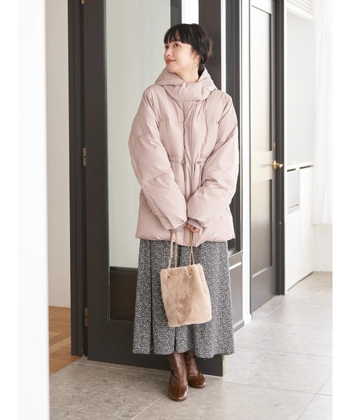 earth music&ecology(アースミュージックアンドエコロジー)の「ファー巾着バッグ *(ハンドバッグ・レディース・ブラウン/ピンク/アイボリー・FREE)」の6枚目の写真