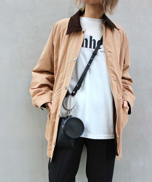 MLI'A(エムリア)の「襟配色ミリタリージャケット(ブルゾン・レディース・ベージュ/カーキ・M)」の2枚目の写真