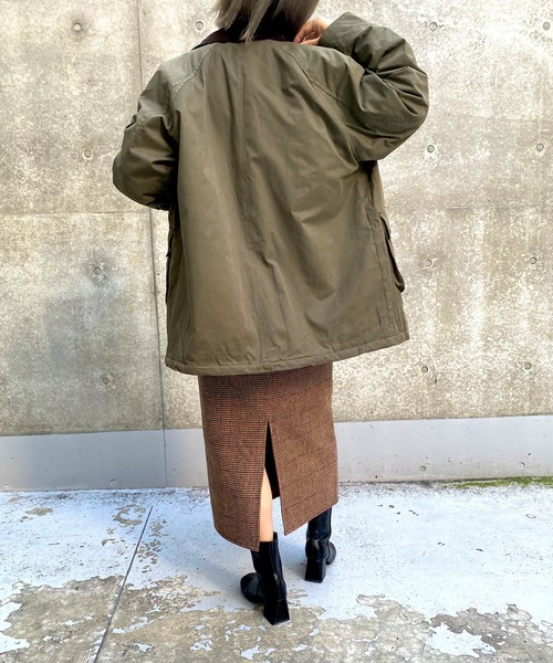 MLI'A(エムリア)の「襟配色ミリタリージャケット(ブルゾン・レディース・ベージュ/カーキ・M)」の12枚目の写真