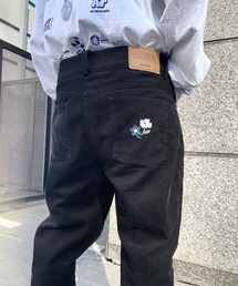 WHO'S WHO gallery | 【BLESS YOU/ブレスユー】コーデュロイフラワー刺繍パンツ(その他パンツ)