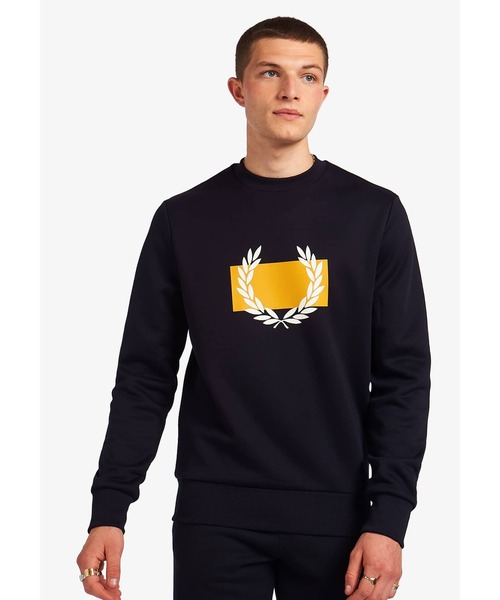 予約販売 セール Laurel Wreath Print Sweatshirt スウェット Fred Perry フレッドペリー のファッション 値段 中古 買取 Arenatheatre Net
