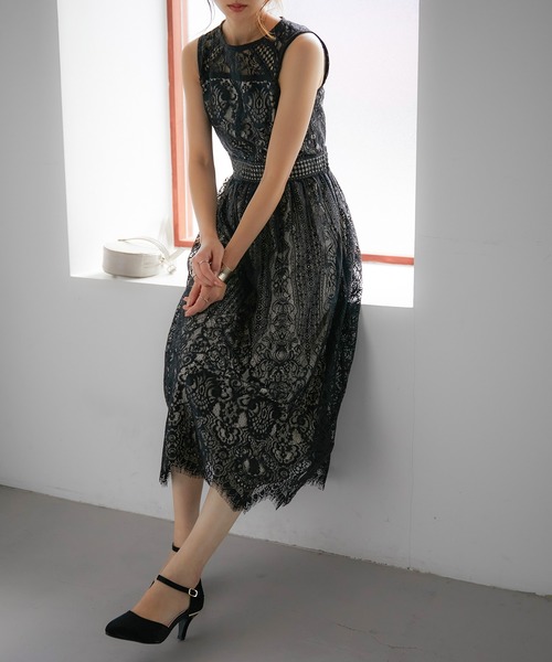 niana(ニアナ)の「シャイニーサテン パーティーパンプス(パンプス・レディース・ブラック/ベージュ/シルバー・LL/S/M/L)」の15枚目の写真