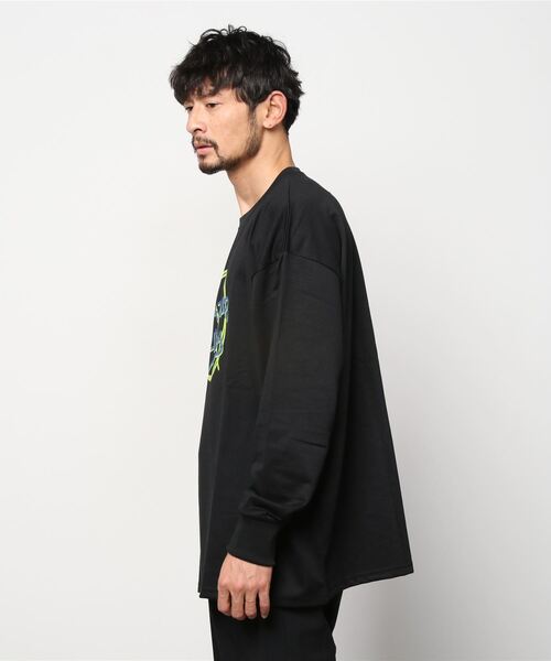 SHISKY（シスキー）の「ビッグシルエット プリントスウェットトレーナー（スウェット・メンズ・ブラック/ベージュ/ネイビー/オフホワイト/カーキ/オートミール/杢グレー/チャコール/ホワイト系/ブラック系/ブラック系1/ブラック系2/ブラック系3/ブラック系4/グレー系/ブルー系/ブルー系1・M/L/XL）」の18枚目の写真