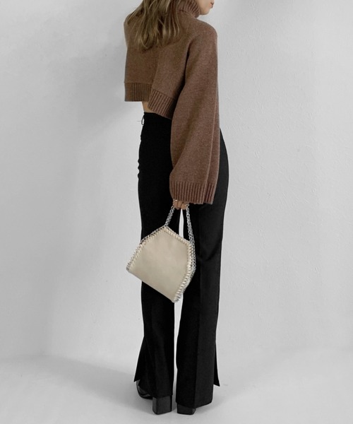LVEU.（ラブユ.）の「Chain faux leather 2way bag / チェーン合皮2wayバッグ（ハンドバッグ・レディース・ブラック/アイボリー・FREE）」の13枚目の写真