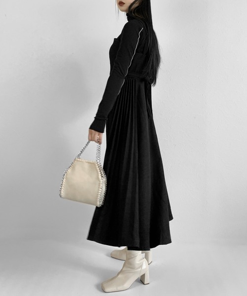 LVEU.（ラブユ.）の「Chain faux leather 2way bag / チェーン合皮2wayバッグ（ハンドバッグ・レディース・ブラック/アイボリー・FREE）」の22枚目の写真