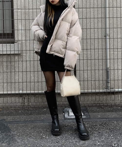 LVEU.（ラブユ.）の「Chain faux leather 2way bag / チェーン合皮2wayバッグ（ハンドバッグ・レディース・ブラック/アイボリー・FREE）」の8枚目の写真