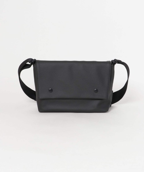 GEAR3（ギアスリー）の「『別注』GEAR3×URBAN RESEARCH　CODE3-014-CROSS（ショルダーバッグ・メンズ・ブラック・-）」の2枚目の写真