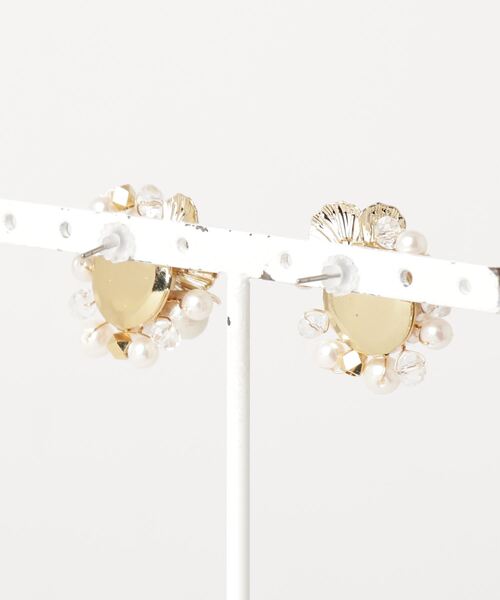 Zoule(ゾーラ)の「Zoule ゾーラ:pearl bouquet 淡水パールブーケピアス(ピアス(両耳用)・レディース・ゴールド/シルバー・FREE)」の12枚目の写真