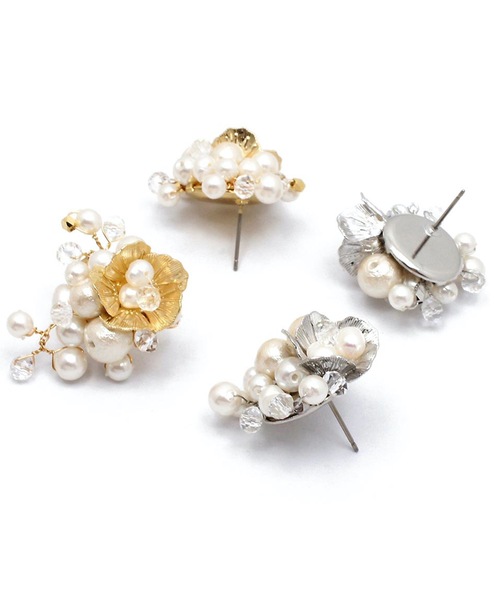 Zoule(ゾーラ)の「Zoule ゾーラ:pearl bouquet 淡水パールブーケピアス(ピアス(両耳用)・レディース・ゴールド/シルバー・FREE)」の6枚目の写真