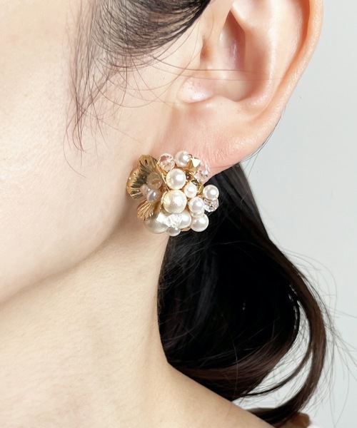 Zoule(ゾーラ)の「Zoule ゾーラ:pearl bouquet 淡水パールブーケピアス(ピアス(両耳用)・レディース・ゴールド/シルバー・FREE)」の9枚目の写真