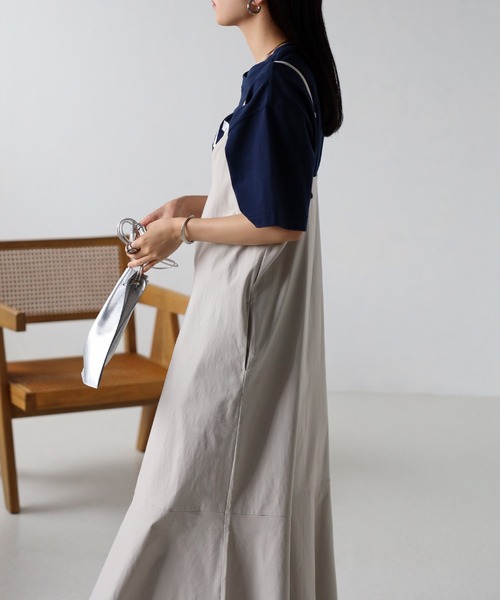 Fizz（フィズ）の「【Fizz/フィズ】　スパンツイル　裾フレアキャミワンピース（ワンピース・レディース・ブラック/オリーブ/ブルー/カーキ/グレイッシュベージュ・M/L）」の7枚目の写真