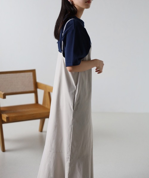 Fizz（フィズ）の「【Fizz/フィズ】　スパンツイル　裾フレアキャミワンピース（ワンピース・レディース・ブラック/オリーブ/ブルー/カーキ/グレイッシュベージュ・M/L）」の8枚目の写真