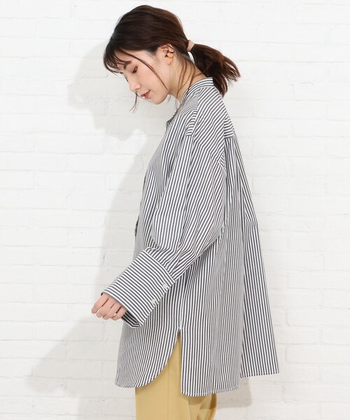 SHOO・LA・RUE(シューラルー)の「◆ビッグカフスシャツ(シャツ/ブラウス・レディース・ライトブルー/ホワイト系/ネイビー系2・00)」の6枚目の写真