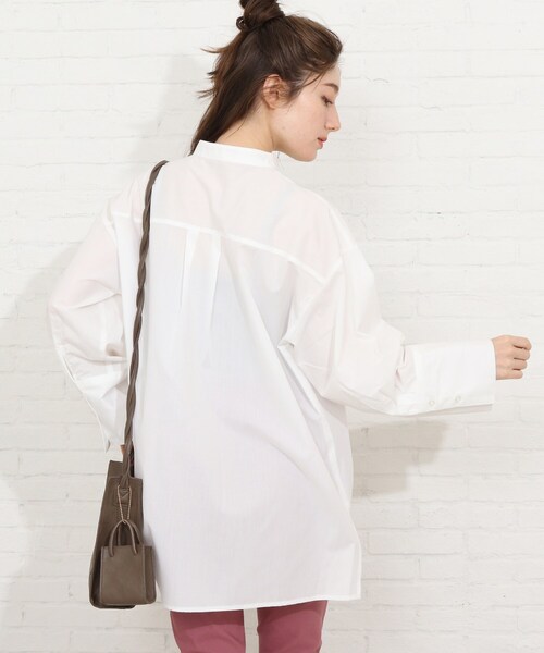 SHOO・LA・RUE(シューラルー)の「◆ビッグカフスシャツ(シャツ/ブラウス・レディース・ライトブルー/ホワイト系/ネイビー系2・00)」の12枚目の写真