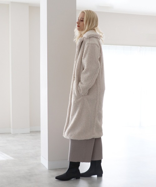 APPARIS(アパリス)の「【APPARIS/アパリス】ビッグカラーロングボアコート(その他アウター・レディース・ホワイト/ワインレッド・34)」の10枚目の写真