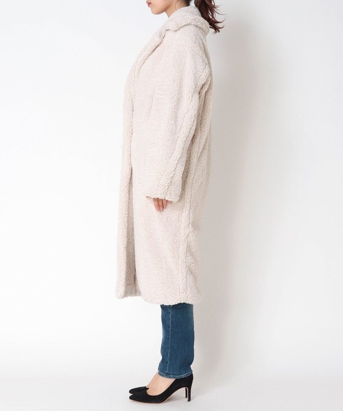 APPARIS(アパリス)の「【APPARIS/アパリス】ビッグカラーロングボアコート(その他アウター・レディース・ホワイト/ワインレッド・34)」の22枚目の写真