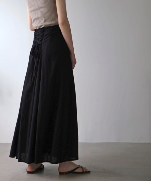 UNFIELD（アンフィールド）の「【UNFIELD】麻混バックレースアップスカート（スカート・レディース・ブラック/アイボリー・FREE）」の2枚目の写真