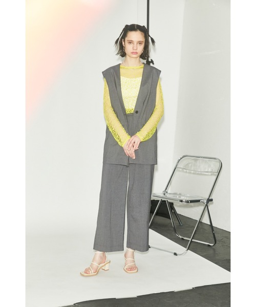 SLY(スライ)の「OVER TAILOR N/C VEST オーバー テイラー ベスト(ベスト・レディース・ベージュ/杢グレー・FREE)」の4枚目の写真