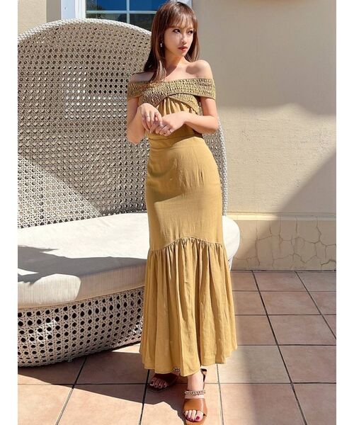 RESEXXY（リゼクシー）の「バッククロスオフショルワンピース（ワンピース・レディース・ブラック/イエロー/アイボリー・FREE）」の11枚目の写真