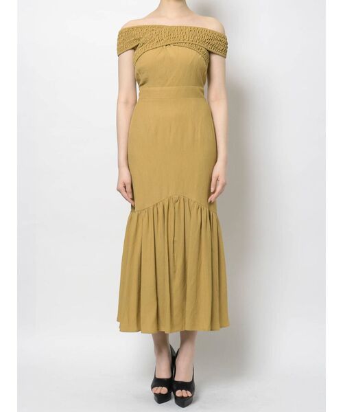 RESEXXY（リゼクシー）の「バッククロスオフショルワンピース（ワンピース・レディース・ブラック/イエロー/アイボリー・FREE）」の18枚目の写真