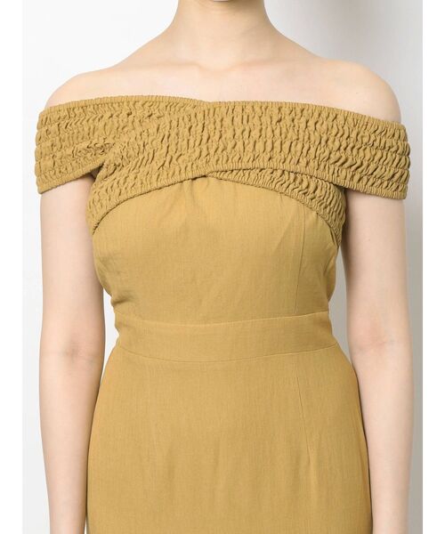 RESEXXY（リゼクシー）の「バッククロスオフショルワンピース（ワンピース・レディース・ブラック/イエロー/アイボリー・FREE）」の21枚目の写真