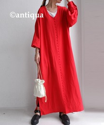 大人女子が着て可愛い、絶妙バランス。コロンボタンシャツワンピ